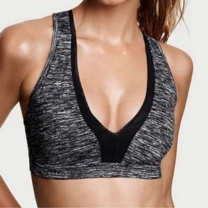 VICTORIA SPORT MESH V NECK SHEER CRISS CROSS STRAP SPORTS BRA. LARGE
